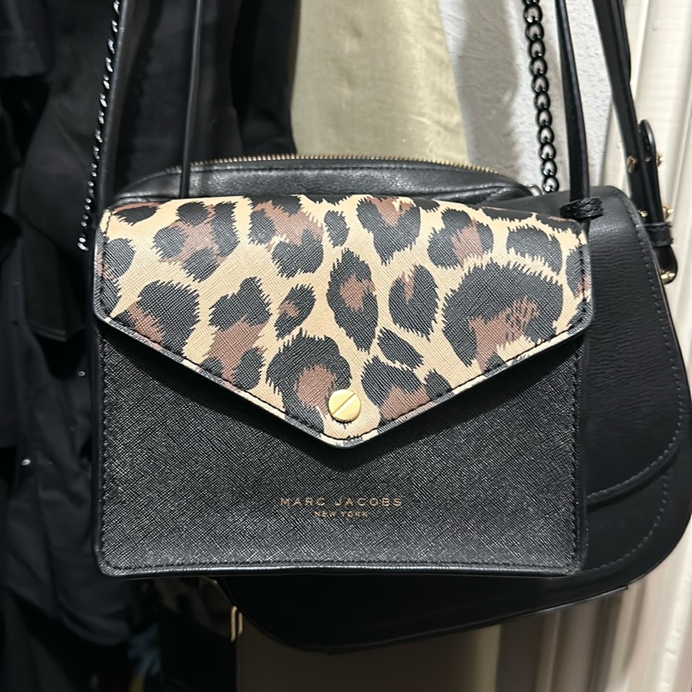 Marc Jacobs New York black and leopard crossbody handbag